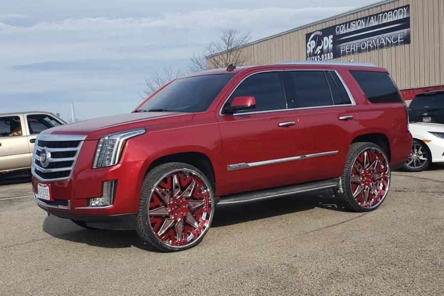  Cadillac Escalade on Forgiato Wheels (Attivo-L) 2019 года  (фото 1 из 2)